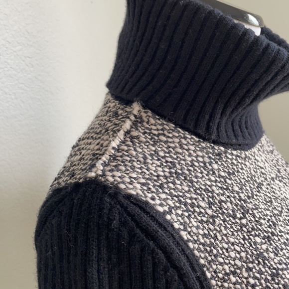 Dolce & Gabanna Dress - Picture 4 of 7